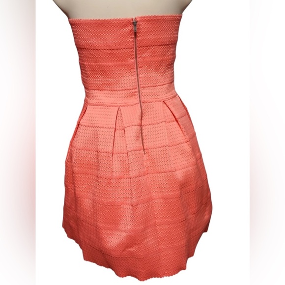 Sans Souci Strapless Coral Dress - Picture 7 of 12